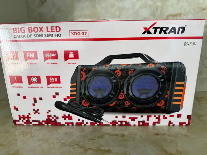 Caixa de som portátil Xtrad Big Box LED XDG-37.