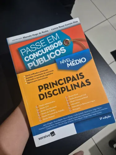 Livro Passe Em Concursos Públicos - Nível Médio (Saraiva) - NOVO