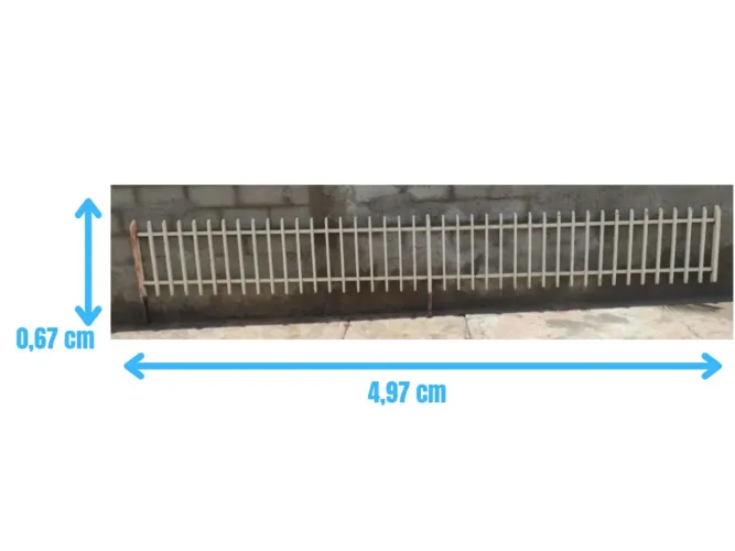 Grade de ferro (½ muro 0,67 cm x 4,97 cm)