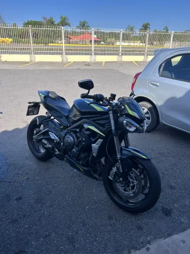 Triumph Street Triple 765 RS