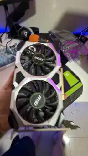 Placa de vídeo Nvidia 1650 MSI 