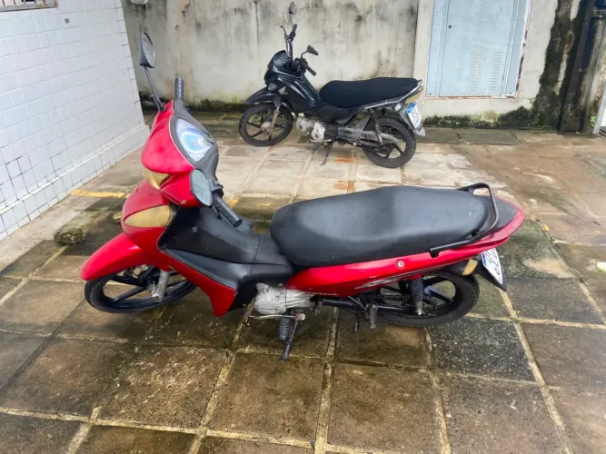 Jet 50cc Wuyang excelente estado