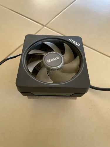 Cooler AMD Wraith Prism