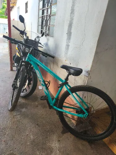 ? Bike GTA/SKY aro 29 com freio hidráulico - muito conservada