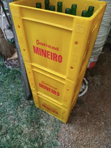 Caixas de refrigerante mineiro