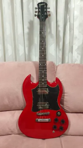 Epiphone SG G310 com upgrades
