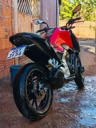 Vendo cb twister 300f