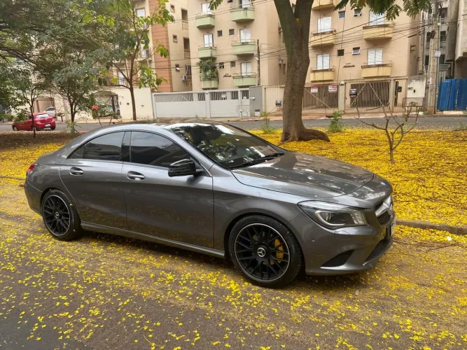 Mercedes-Benz CLA-200 First Edition 1.6 TB 16V Aut. 2015