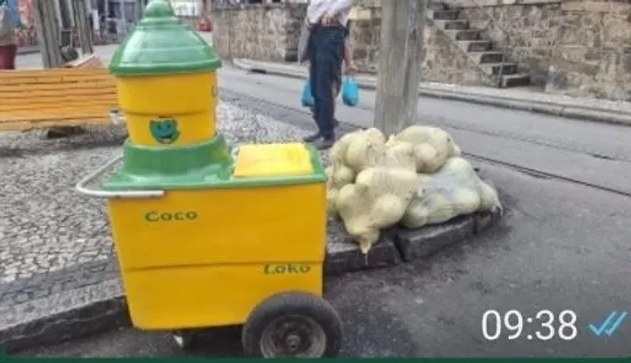 Carrinho de água de coco