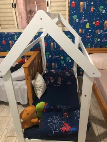 Cama de chão infantil 