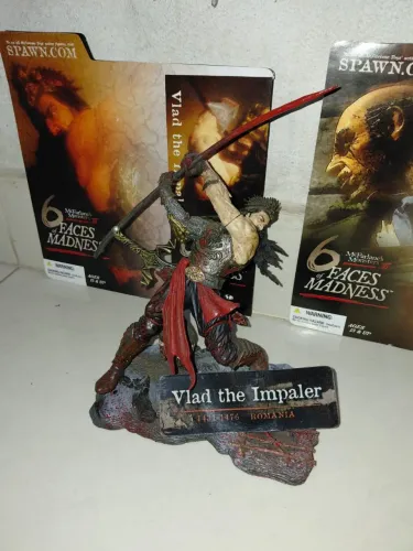 Action figure Vlad o Empalador 6 faces of madness mcfarlane toys