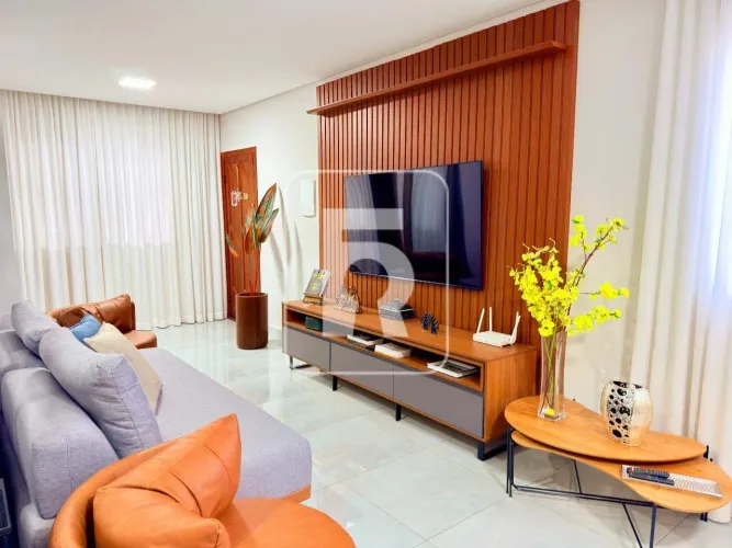 Casa à venda, 3 quartos, 1 suíte, 2 vagas, Manoel Corrêa - Conselheiro Lafaiete/MG