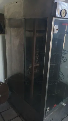 Vende-se Galeteira