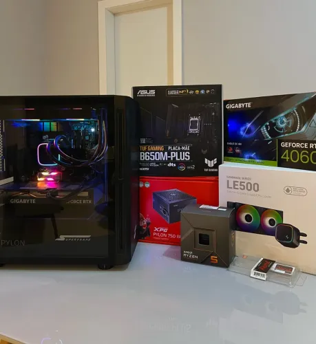 PC Gamer Ryzen 5 7600 + RTX 4060 Eagle OC | 16gb DDR5 | 1,5TB NVMe