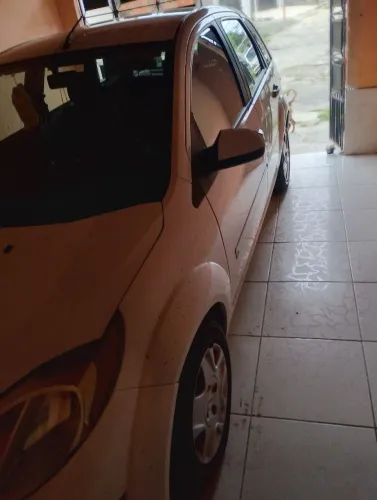 Ford Fiesta SE 1.6 8V Flex 5P 2014