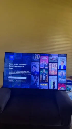 Televisão Samsung 55 Pol Android TV 4k | Detalhes mínimo no canto superior direito