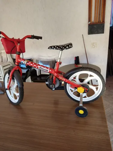 Bicicleta caloi Minie aro 16 ótimo estado,