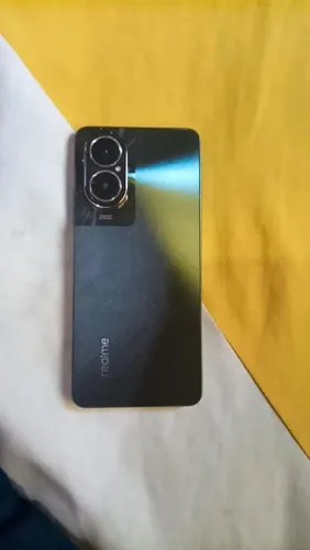 Realme C67 