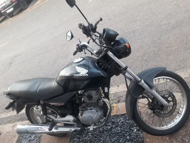 Moto Titan 2008