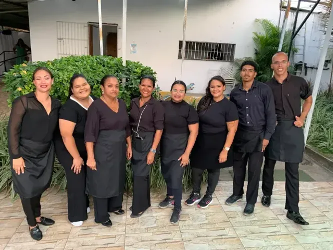 GARÇONS PARA SEU EVENTO (71) 9_9_2_3_2 - 5_3_0_1