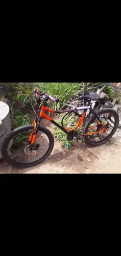Bicicleta Monark Equipada - Aro 26 com Marchas, Suspensão e Freio a Disco (Completa!)