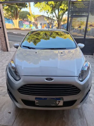 Ford Fiesta 1.5 16V Flex Mec. 5P 2015