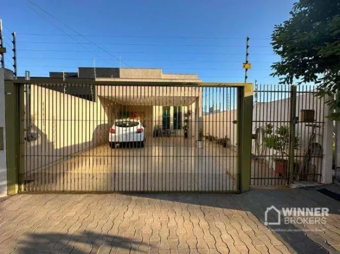 Casa à venda, 130 m² por R$ 520.000,00 - Zona 4 - Paranavaí/PR