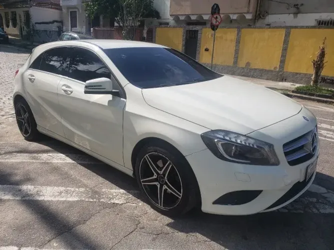 Mercedes-Benz Classe A 200 1.6 TB 16V Urban 156cv Aut. 2015