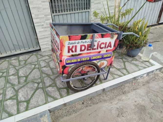 Carrinho salada e cachorro quente