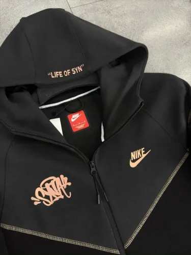 NIKE TECH FLEECE SYNA WORD CONJUNTO