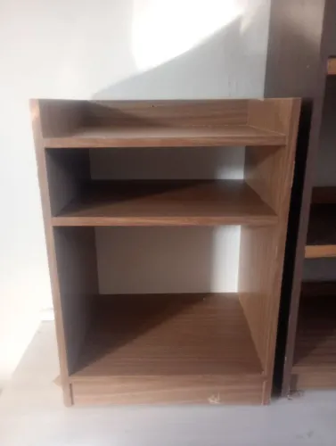 Mesinha de cabeceira
