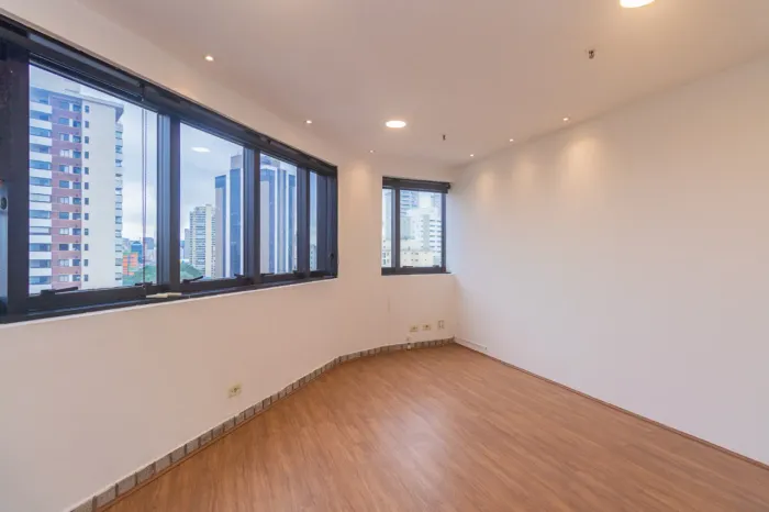 Conjunto comercial para venda em Liberdade, 44m²