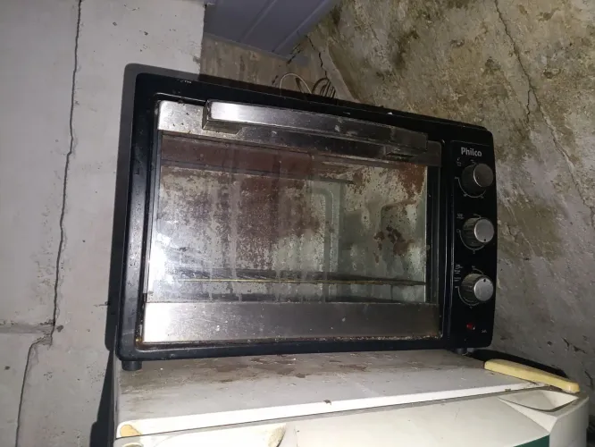 Vende-se forninho