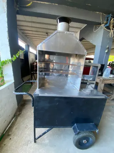 Carrinho de churrasquinho