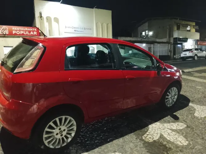 Fiat Punto ELX 1.4 Fire Flex 8V 5P 2010