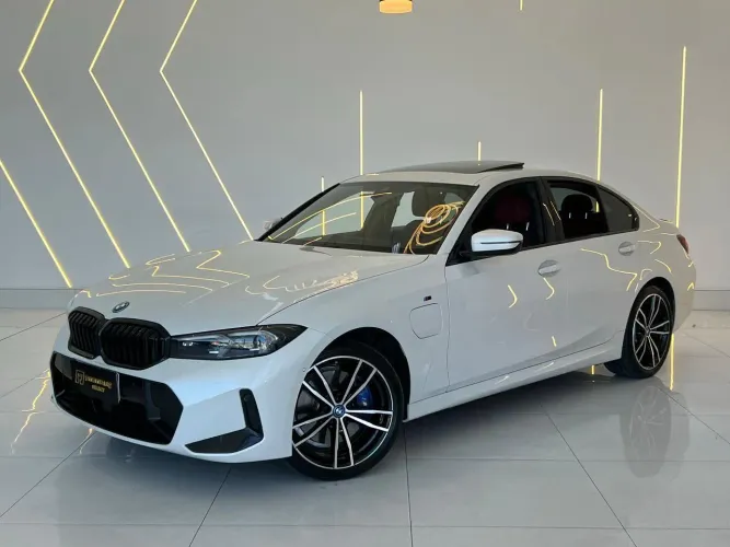 BMW 330E M Sport 2.0 Turbo Híbrido AU 2024