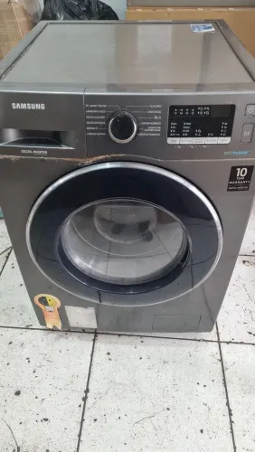 Máquina de lavar e secar roupa
