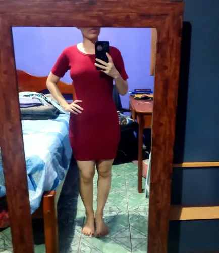 Vestido justo com mangas vinho (USADO)