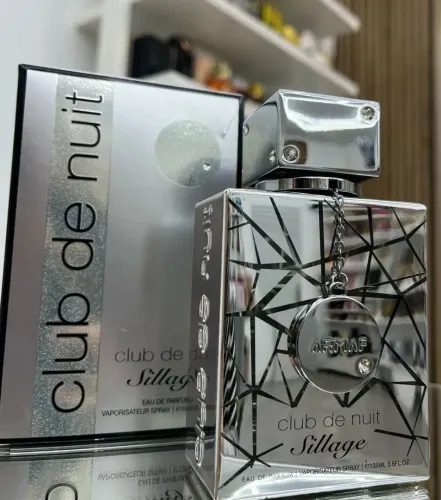 Club de Nuit Sillage Eau de Parfum 105ml Original Importado