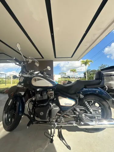 Moto Royal Enfield