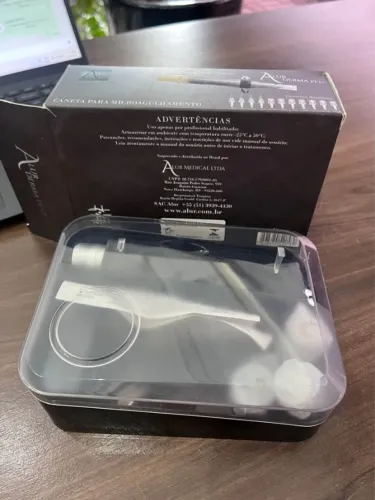 Caneta de microagulhamento Alur Derma pen