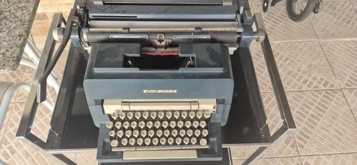 Maquina de Datilografia R$ 200,00
