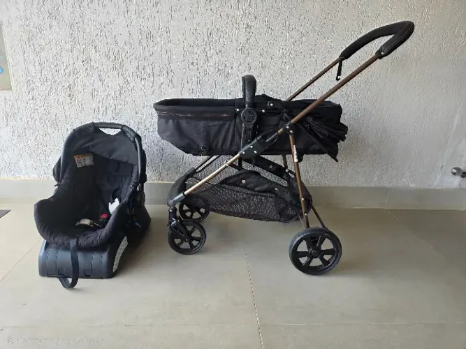 Conjunto Travel System completo (Carrinho moisés + Bebê conforto + Base veicular)