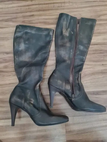 Bota de couro envelhecido tam 37