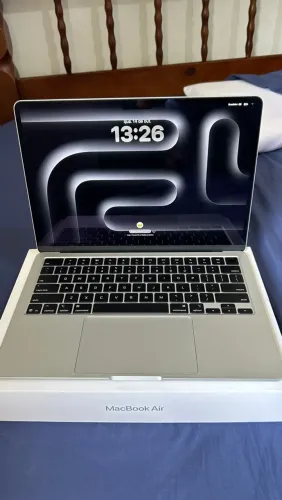 MACBOOK AIR M4 2025 - 16GB/512GB - 100% BATERIA