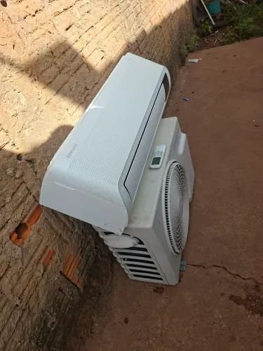VENDO AR CONDICIONADO 9 MIL BTU