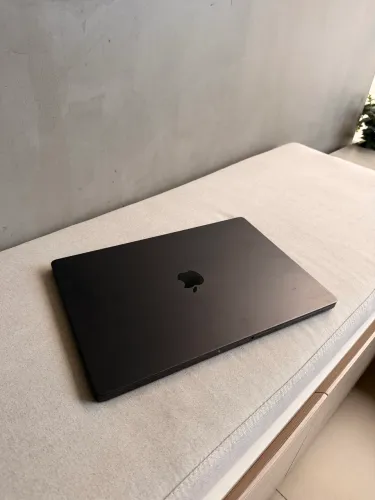 MacBook Pro M3 Max 16 36GB/1TB - dono único