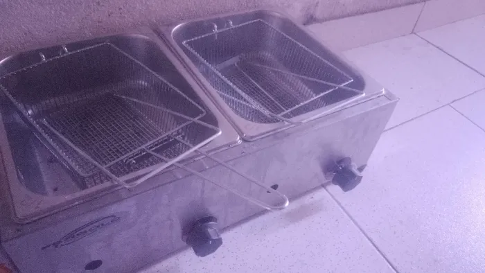 FRUTADEIRA A GÁS 10LITROS