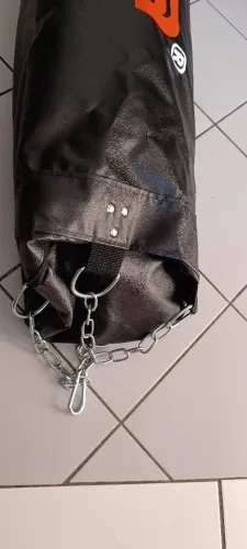Saco de pancada Gorilla 160cm cheio, com suporte de parede 