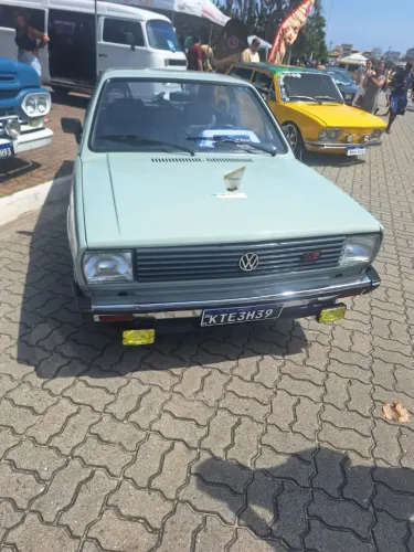 Volkswagen Gol 1.6 MI/ 1.6i 2P (álcool) 1982